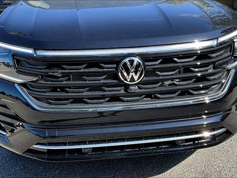 New 2026 Volkswagen Atlas SEL Premium R-Line AWD/4WD image 11