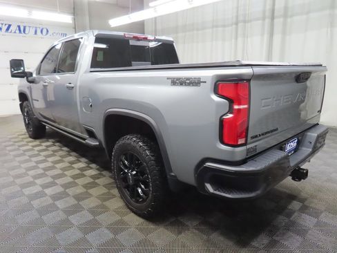 Used 2025 Chevrolet Silverado 2500 LTZ w/ LTZ Plus Package image 6