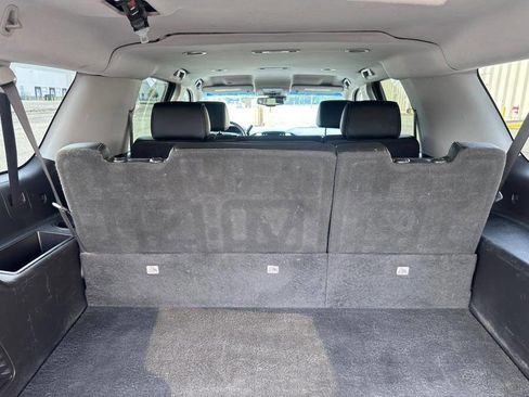 Used 2018 GMC Yukon XL SLT image 17