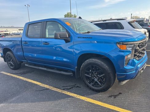 Used 2023 Chevrolet Silverado 1500 Custom w/ LPO, Dark Essentials Package AWD/4WD image 5