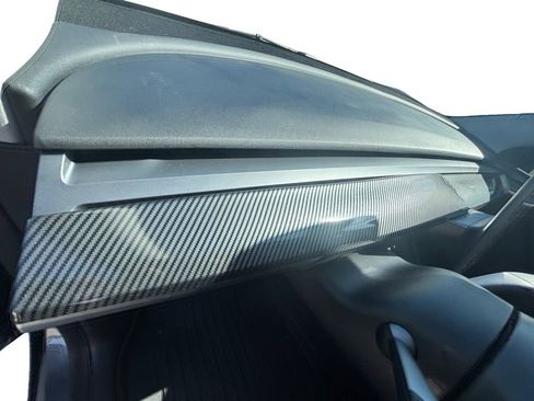 Used 2025 Tesla Model Y Performance image 27