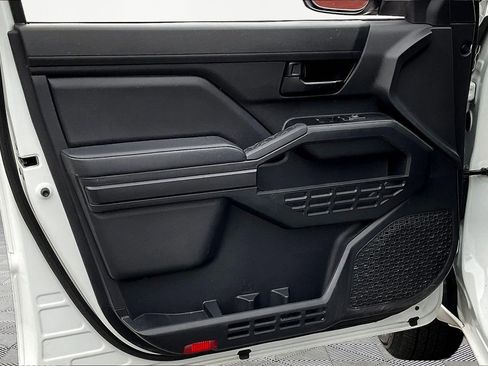 Used 2024 Toyota Tacoma SR image 20