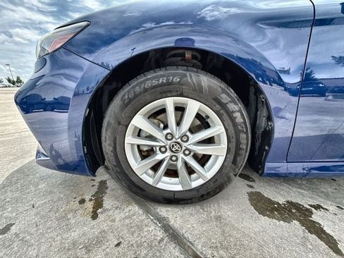 Used 2025 Toyota Camry LE FWD image 10