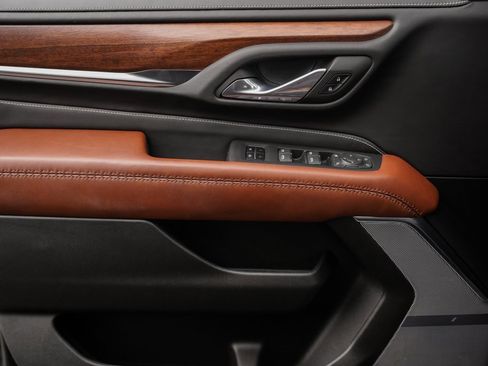 Used 2023 GMC Yukon XL Denali Ultimate image 39