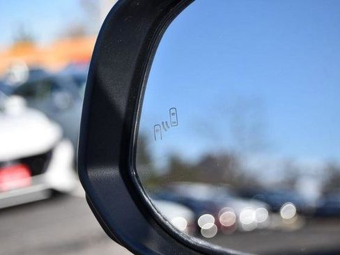 Used 2025 Toyota 4Runner 4WD image 10