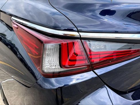 Used 2019 Lexus ES 350 w/ Accessory Package 2 FWD image 52