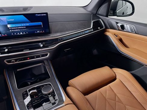 Certified 2025 BMW X5 xDrive50e w/ Parking Assistance Package image 24