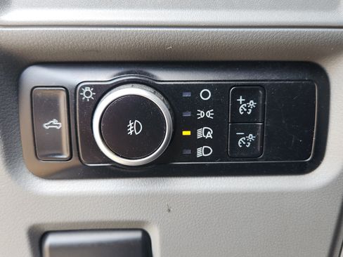 Used 2023 Ford F150 XLT RWD image 15