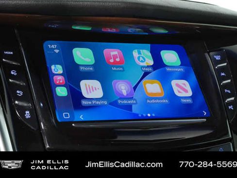 Used 2020 Cadillac Escalade ESV Luxury AWD/4WD image 16