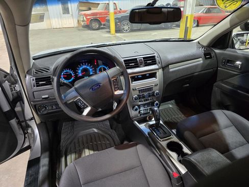 Used 2011 Ford Fusion SE w/ 202A Rapid Spec Order Code FWD image 36