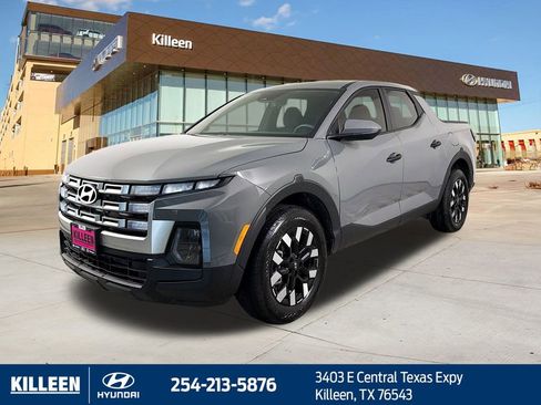 Used 2025 Hyundai Santa Cruz SE image 4