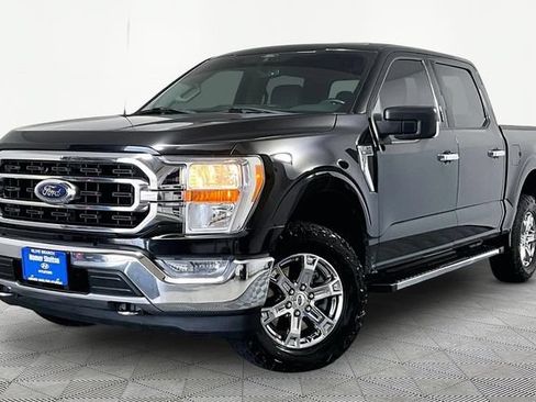 Used 2021 Ford F150 XLT w/ Equipment Group 301A Mid AWD/4WD image 3