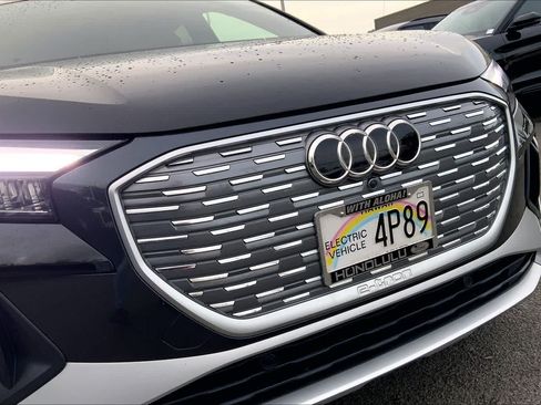 Used 2024 Audi Q4 e-tron Premium AWD/4WD image 33