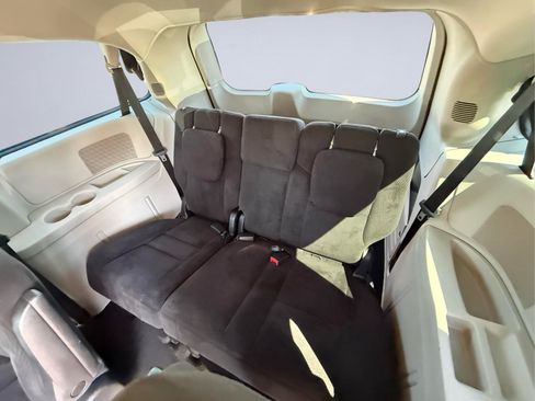 Used 2014 Dodge Grand Caravan American Value Package w/ UConnect Hands-Free Group FWD image 15