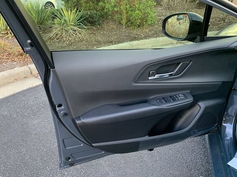 New 2026 Toyota Prius Plug-In Hybrid FWD image 17