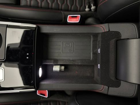 Used 2021 Audi RS 7 Sportback w/ Carbon Optic Package AWD/4WD image 31