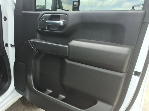 Used 2025 GMC Sierra 2500 Pro AWD/4WD image 12