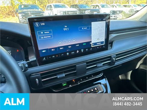 Used 2024 Lincoln Corsair Reserve FWD image 33