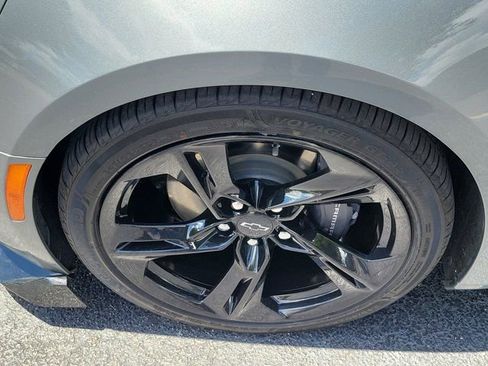 Used 2023 Chevrolet Camaro LT RWD image 10