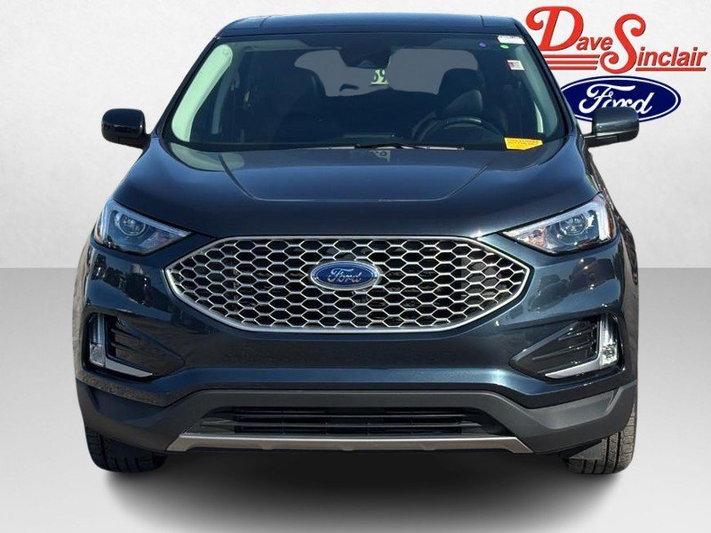 Used 2024 Ford Edge SEL w/ Convenience Package AWD/4WD image 2