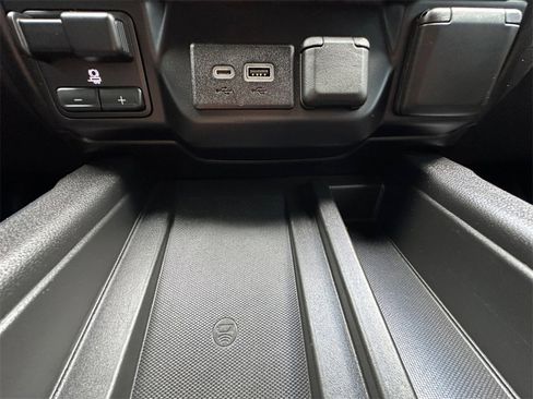 Used 2019 GMC Sierra 1500 AT4 w/ AT4 Premium Package image 26