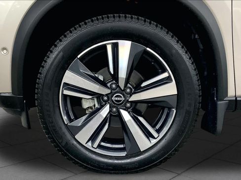 Used 2023 Nissan Rogue Platinum w/ Platinum Premium Package AWD/4WD image 11