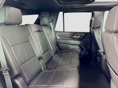 Certified 2023 Chevrolet Tahoe Z71 w/ Luxury Package image 33