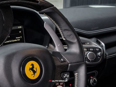 Used 2015 Ferrari 458 Italia Coupe RWD image 28