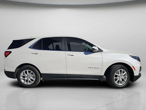 Used 2023 Chevrolet Equinox LT image 23