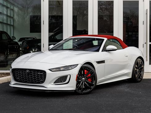 Used 2024 Jaguar F-TYPE R-Dynamic image 2