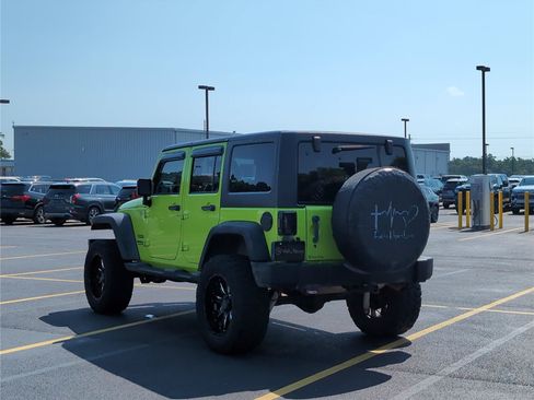 Used 2013 Jeep Wrangler Unlimited Sport AWD/4WD image 3