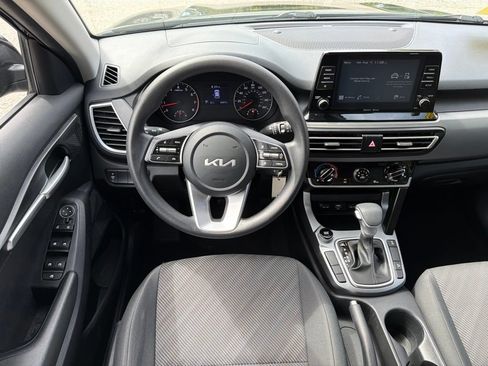 Certified 2023 Kia Seltos LX AWD/4WD image 23
