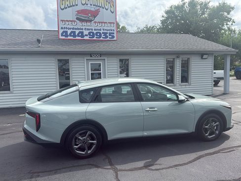 Used 2025 Kia K4 FWD image 8