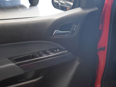 Used 2019 Chevrolet Colorado Z71 image 39