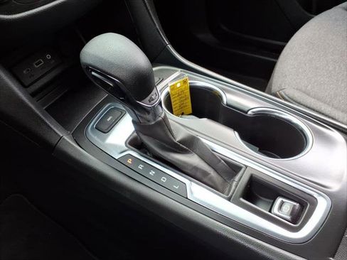 Used 2023 Chevrolet Equinox LT AWD/4WD image 18