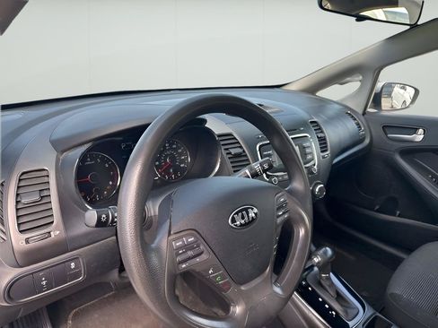 Used 2018 Kia Forte LX FWD image 13