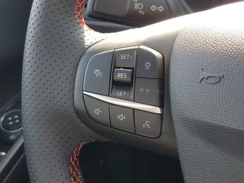 Used 2024 Ford Escape ST-Line w/ Tech Pack #1 AWD/4WD image 19