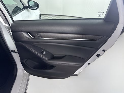 Used 2019 Honda Accord EX-L image 28
