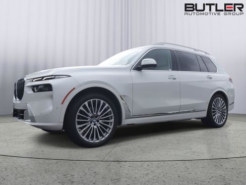 Used 2024 BMW X7 xDrive40i w/ Premium Package AWD/4WD image 46