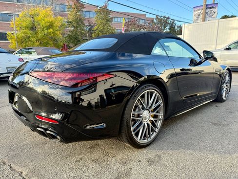 Used 2022 Mercedes-Benz SL 63 AMG 4MATIC w/ Driver Assistance Package image 5