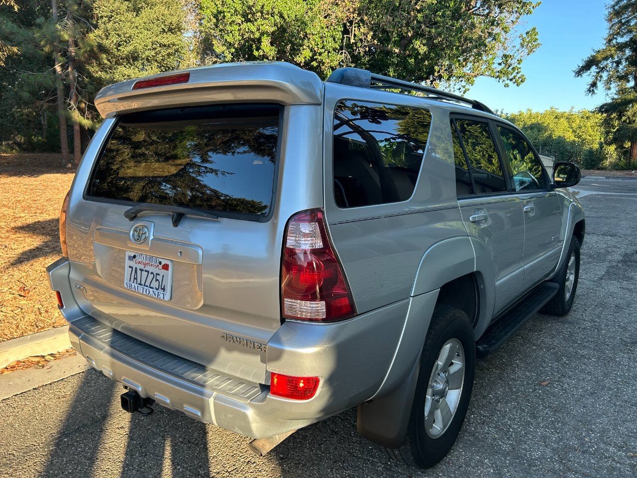 Used 2005 Toyota 4Runner SR5 AWD/4WD image 15