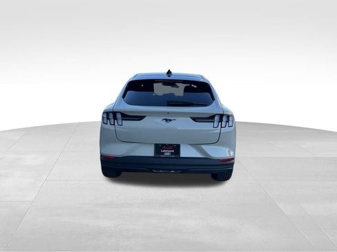 Used 2025 Ford Mustang Mach-E Premium image 4