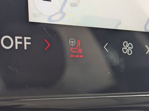 Certified 2024 Lincoln Nautilus Reserve w/ Equipment Group 203A image 24