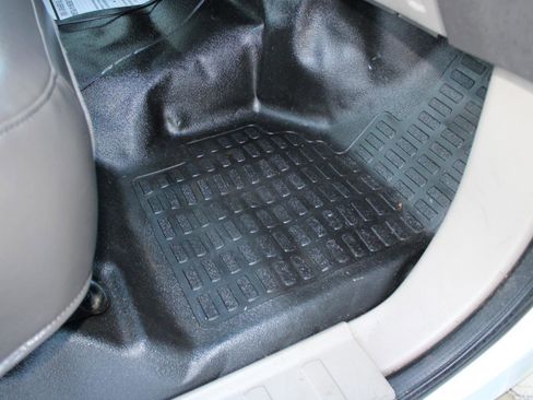 Used 2009 Ford F350 XL image 16