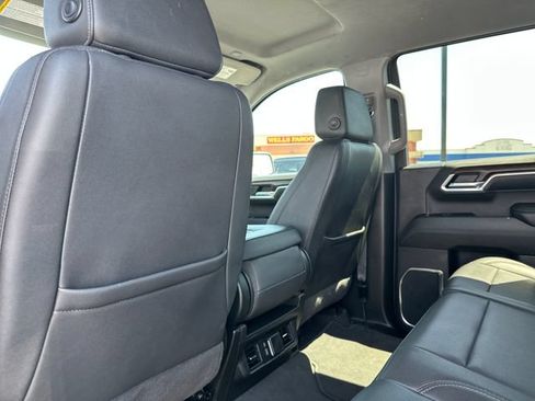 Certified 2024 GMC Sierra 1500 SLT RWD image 25