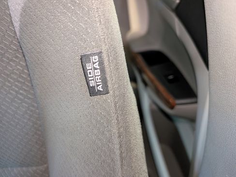 Used 2011 Honda Accord EX image 40