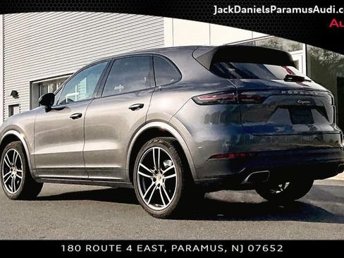 Used 2021 Porsche Cayenne AWD/4WD image 10