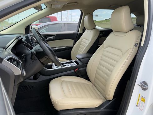 Used 2022 Ford Edge SEL w/ Convenience Package image 25