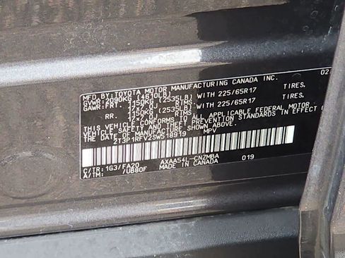 Used 2025 Toyota RAV4 XLE image 35