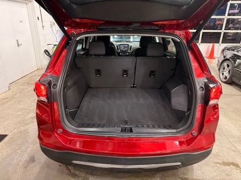 Used 2023 Chevrolet Equinox LT AWD/4WD image 22